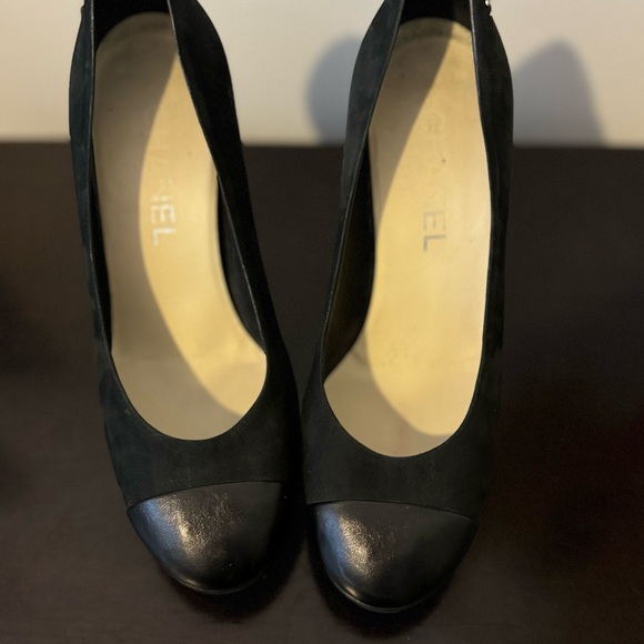 Chanel Shoes - Picture 9 of 14